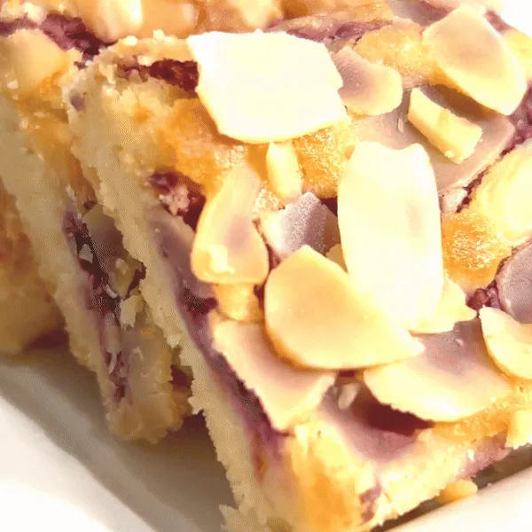 Raspberry Bakewell Blondie Box of 8