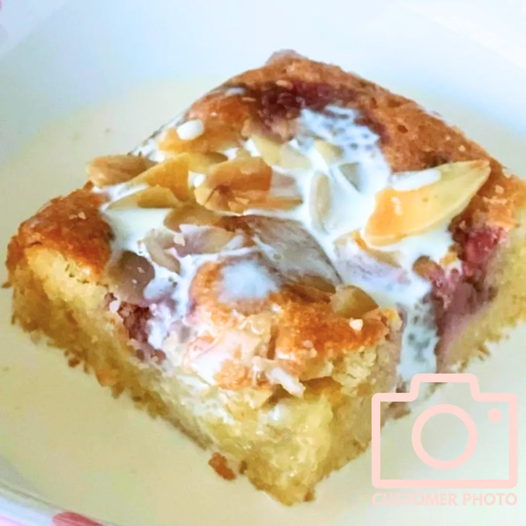 Raspberry Bakewell Blondie Box of 8