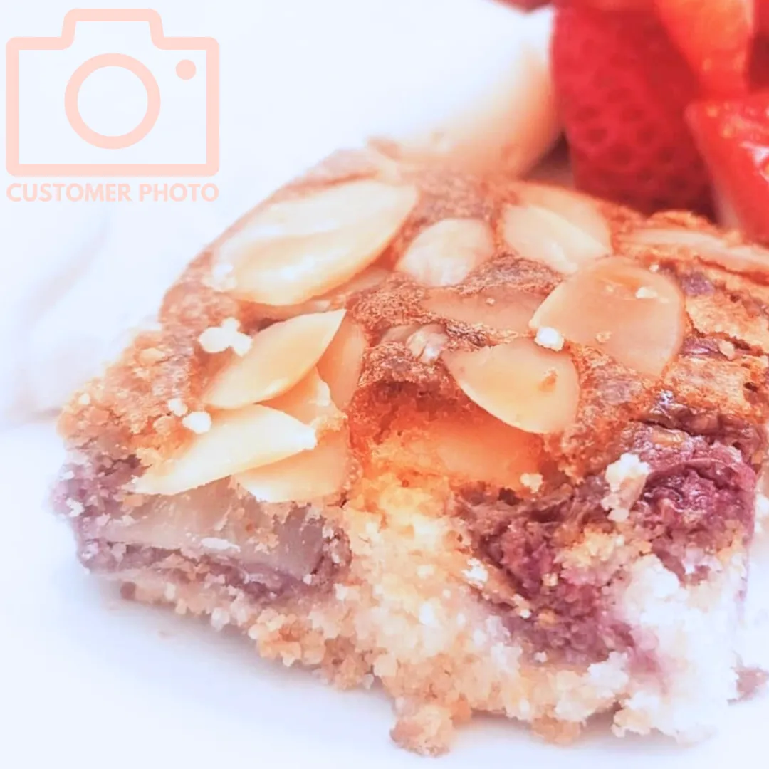 Raspberry Bakewell Blondie Box of 8