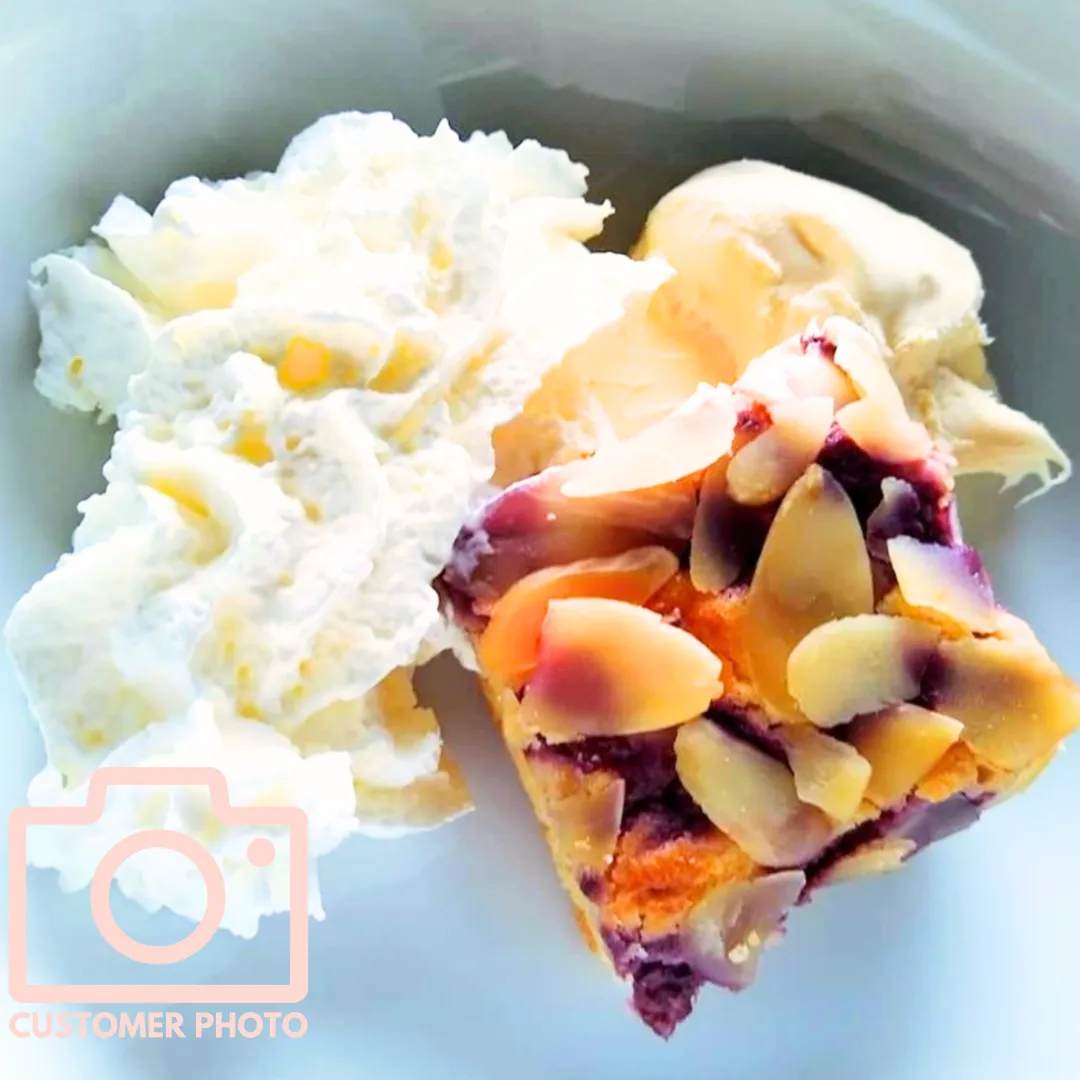 Raspberry Bakewell Blondie Box of 8